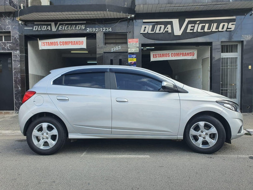 Imagem 2 de 11 de Chevrolet Onix Lt 1.4