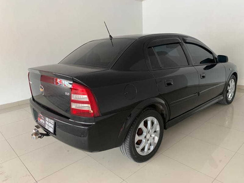 Imagem 4 de 10 de Chevrolet Astra Sedan Advantage 2011
