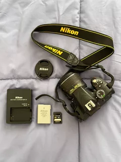 Nikon D3300 + Lente 18-55mm Vr Ii Dslr Color Negro