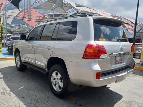 Toyota Lc200