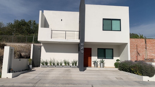 Casa En Venta En Lomas De Juriquilla, Queretaro