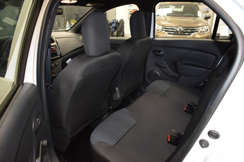 Imagen 13 de 16 de Renault Logan 1.0 Life (precio Especial)