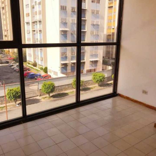Imagen 4 de 10 de Venta De Oficina En Montalban