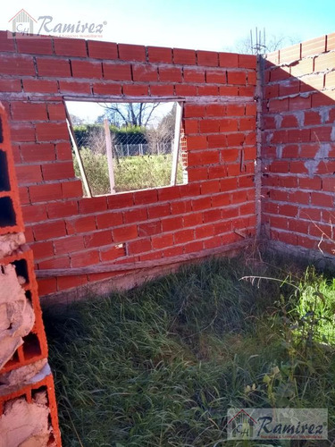 Lote De 547 M2 Con Mejoras- Francisco Alvarez - (ref.2301)