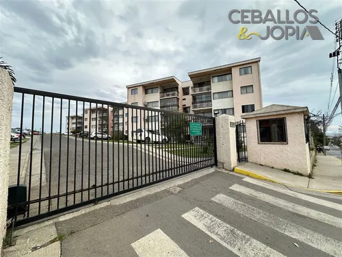 Departamento En Venta De 3 Dorm. En Villa Alemana