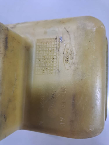 Envase Aceite De Dirección De Ford Ecosport (Usado)