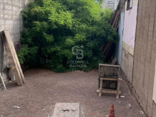 Espacioso Terreno Céntrico A Pasos De Av. Brasil