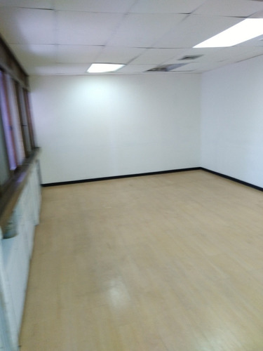 Imagen 25 de 29 de Alquilo Oficinas En Los Palos Grandes