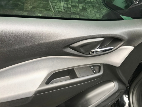 Imagem 10 de 12 de Gm Onix Lt 1.0 2019