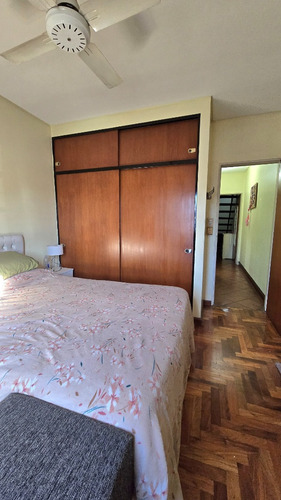 Triplex En Venta 3 Ambientes Con Cochera,isidro Casanova.
