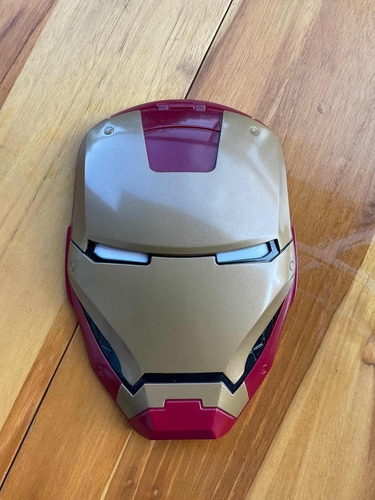 Iron Man Dvd Ultimate 2 Disc Edition (helmet Case )