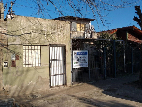 Casa  En Venta Ubicado En Berazategui Oeste, Berazategui, G.b.a. Zona Sur
