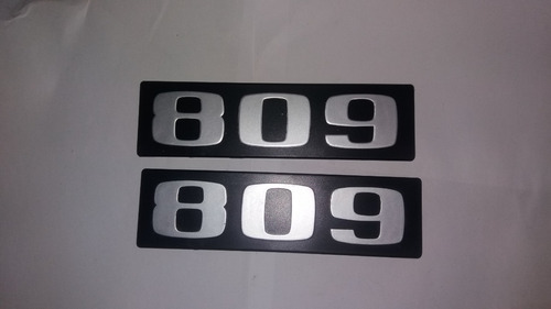 Par Emblema Caminhão Mercedes 0809-original/bianco Savi