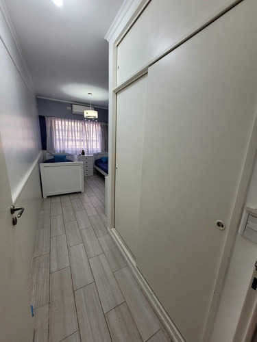 Imagen 12 de 19 de Triplex C/ Coch Y Pileta Climatizada, Impecable! En Venta!