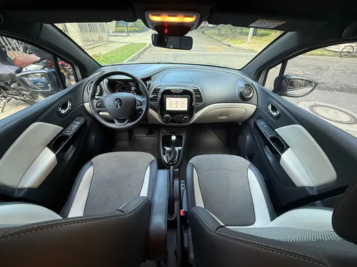 Renault Captur 2.0 Intens Automática
