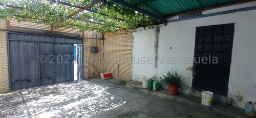 *al/¡una Joya En Venta! Casa En El Centro Barquisimeto Lara, Venezuela/arnaldo López/ # 25-12156 /656 M²