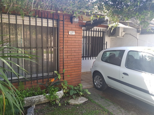 Imagen 2 de 15 de Chalet En Barrio Cerrado, Hurlingham