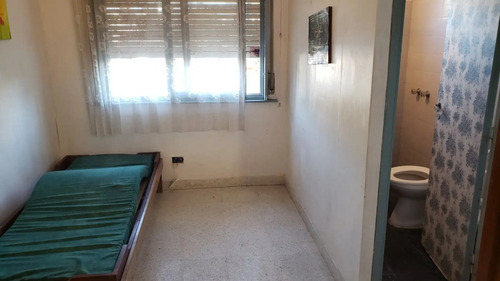 Monoambiente De 17 M2 En P.b. Al Frente - Villa Gesell - 1 Del Mar, En 133 Y 1 -zona Sur -4 Del Muelle De Pesadores,bajas Expensas -amueblado-parrilla-estacionamiento-