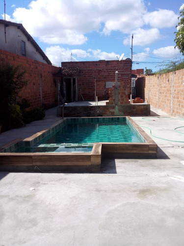 Imóvel Com Área Construída