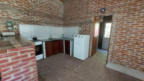 Imagen 11 de 22 de Excelente Quinta Con Pileta Y Gran Parque A La Venta En Abbott - Monte
