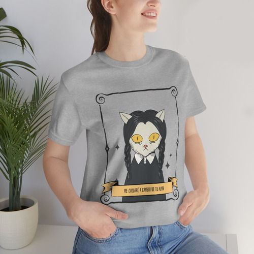 Remera Gris Merlina Versión Gato