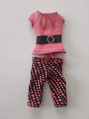 Barbie Outfit Blusa, Pantalón Rosa (Usado)