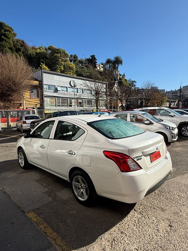 Nissan Versa Sense Mt