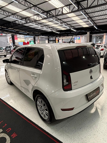 Volkswagen Up! up! take 1.0 Total Flex 12V 5p