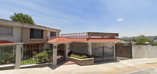 Casa En Venta De Dos Niveles Ubicada Colonia Las Arboledas DeLG Cdad Lopez Mateos