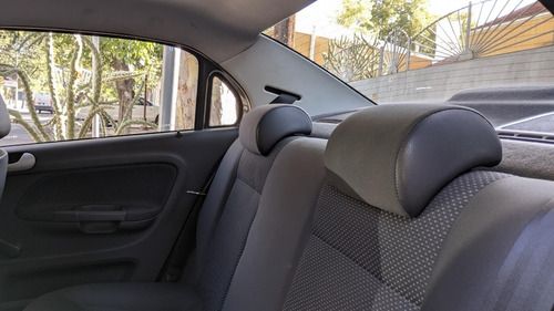 Imagen 12 de 25 de Volkswagen Voyage 2014 Unica Mano