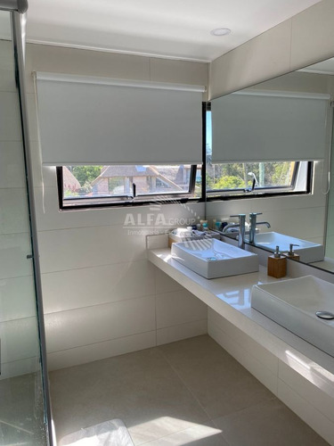 Imagen 19 de 26 de Casa En Venta En Playa Mansa, Punta Del Este
