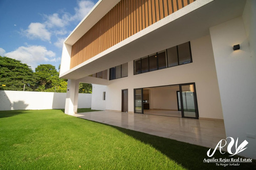 Hermosa Casa En Las Carmelitas