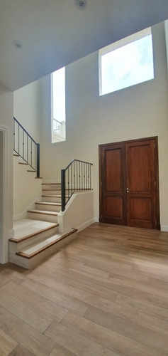Imagen 4 de 29 de Casa En Venta Ubicado En San Francisco, Villanueva, Tigre