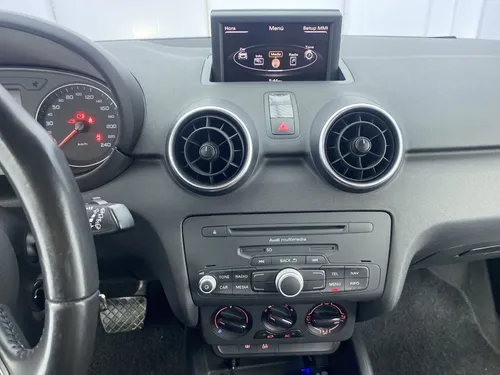Audi A1 1.4 T TFS ATTRACTION