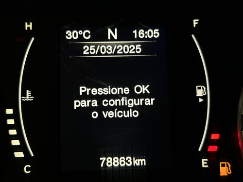 Jeep Renegade 1.8 16V FLEX LONGITUDE 4P AUTOMÁTICO