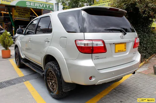 Toyota Fortuner 2.7 Sr5