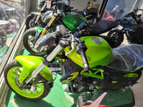 Imagen 17 de 17 de Benelli 302 S En Sbk Motos