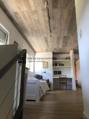 Moderna Casa En Pinares, Ubicada A 3 Cuadras Del Mar- Ref: 1329