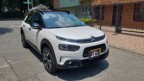 Citroën C4 Cactus 1.6 Shine Turbo Aut
