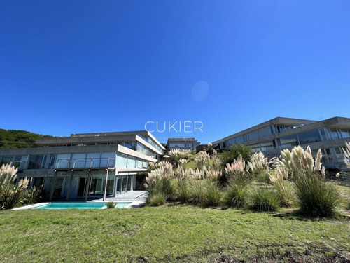 Imagen 2 de 18 de Alquiler De Temporada Y Alquiler De Apartamento 2 Dormitorios A Estrenar Duplex Con Piscina Propia Y Primera Linea Al Mar En Punta Ballena