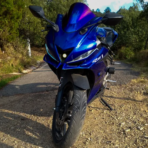 Yamaha R15 2020