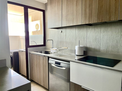 Departamento En Arriendo De 2 Dorm. En Las Condes