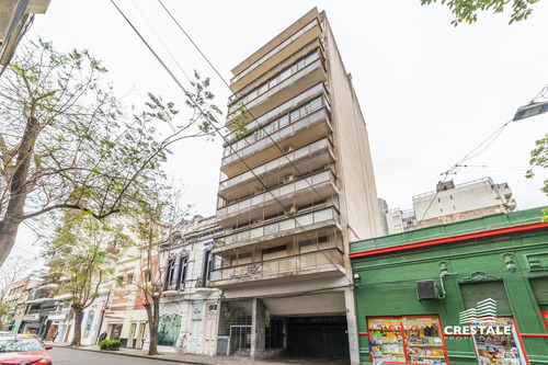 Departamento Piso Exclusivo 4 Dormitorios, Balcón Corrido, En Venta - Microcentro, Rosario