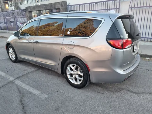 Chrysler Pacifica 3.7 3.6 At