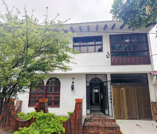 Casa Con Patio Enorme Para Tu Proyecto Personal En El Bosque, Cali