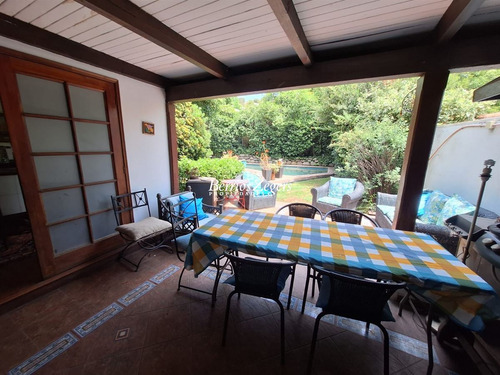 Casa En Venta De 4 Dorm, 4 Baños Mas Servicios 2 Salas Estar