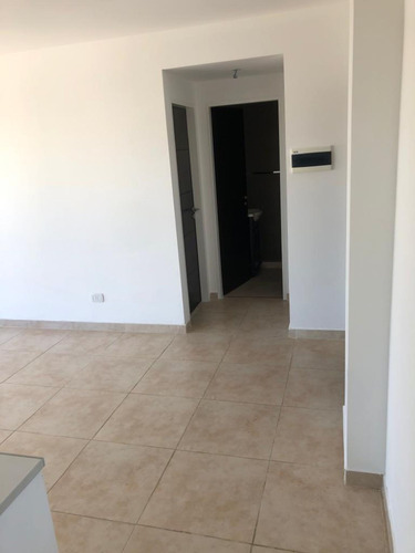 Departamento En Venta 2 Amb Con Cochera-saenz Peña