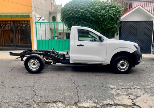 Imagen 6 de 15 de Nissan Np300 2.5 Estacas Dh Aa Mt