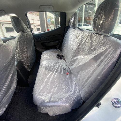 Imagen 6 de 9 de Mitsubishi L200 4×4 2023