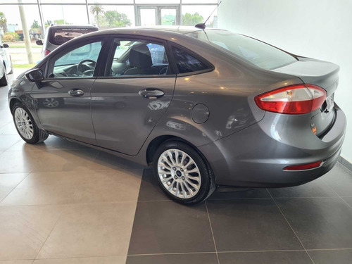 Ford Fiesta 1.6 Se Plus 4 Puertas 2013 En Excelente Estado